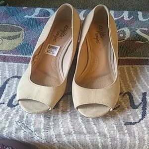 Dexflex Comfrot Beige 8 1/2